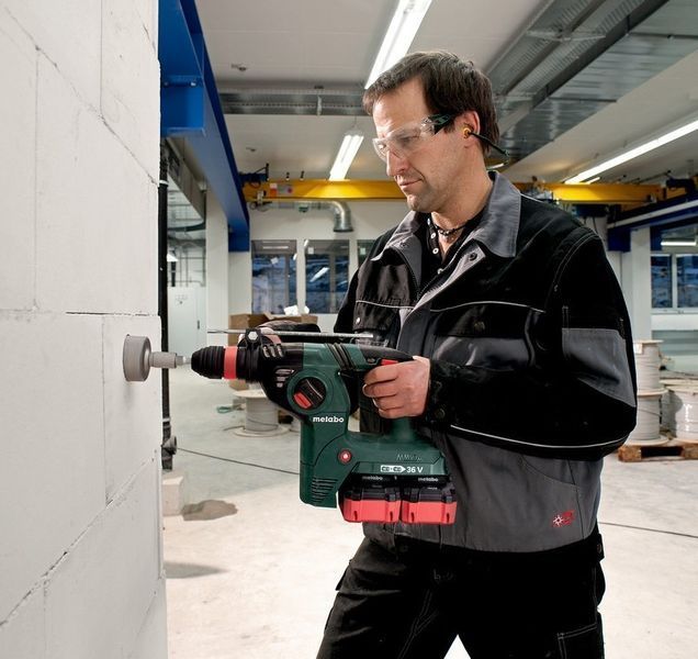 Аккумуляторный перфоратор Metabo KHA 36-18 LTX 32 (600796650) 600796650 фото