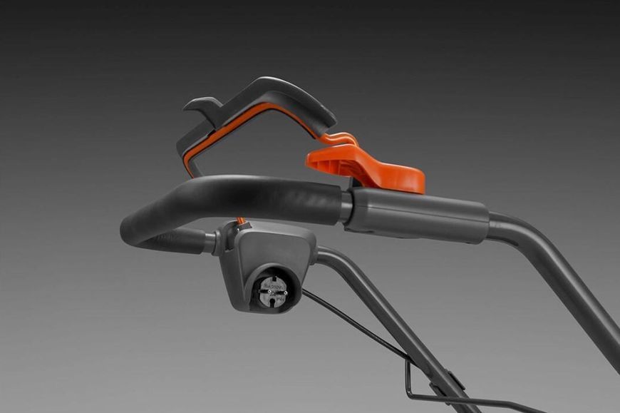 Газонокосилка электрическая Husqvarna LC 141C 9670993-01 фото