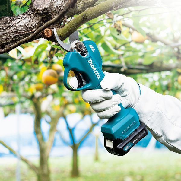 Аккумуляторный секатор Makita UP100DZ (без АКБ) UP100DZ фото